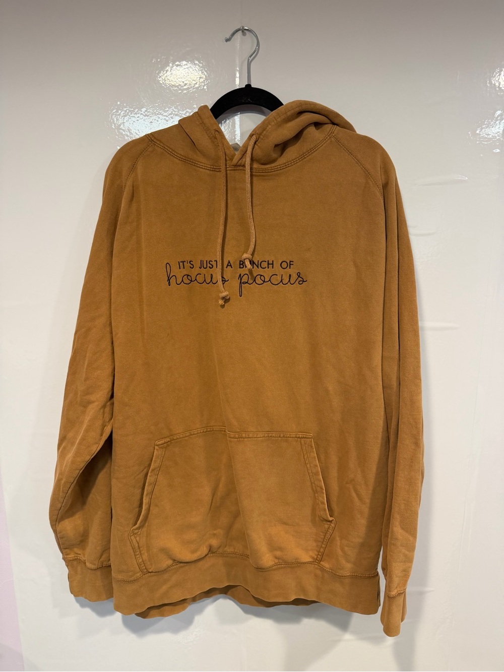 It’s just a bunch of‎ hocus pocus Halloween brown sweatshirt